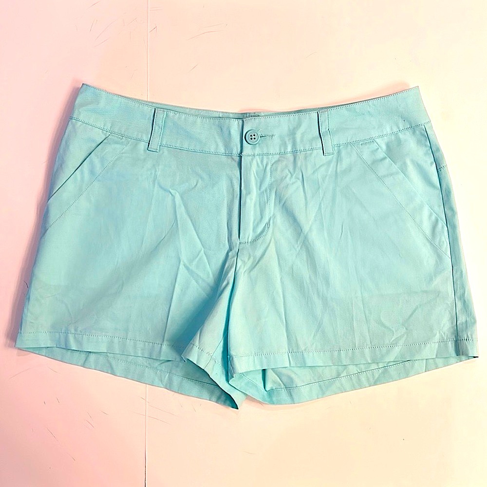 NWOT Women’s Columbia Size 12 Aqua Blue Short Shorts